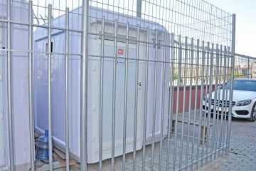 215 x 215 - Kerekesszékes hordozható WC